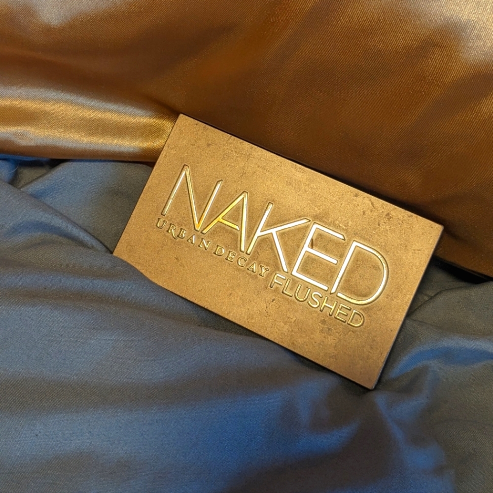 Moderately used Discontinued Urban Decay Naked Flushed Blush/Bronzer Palette